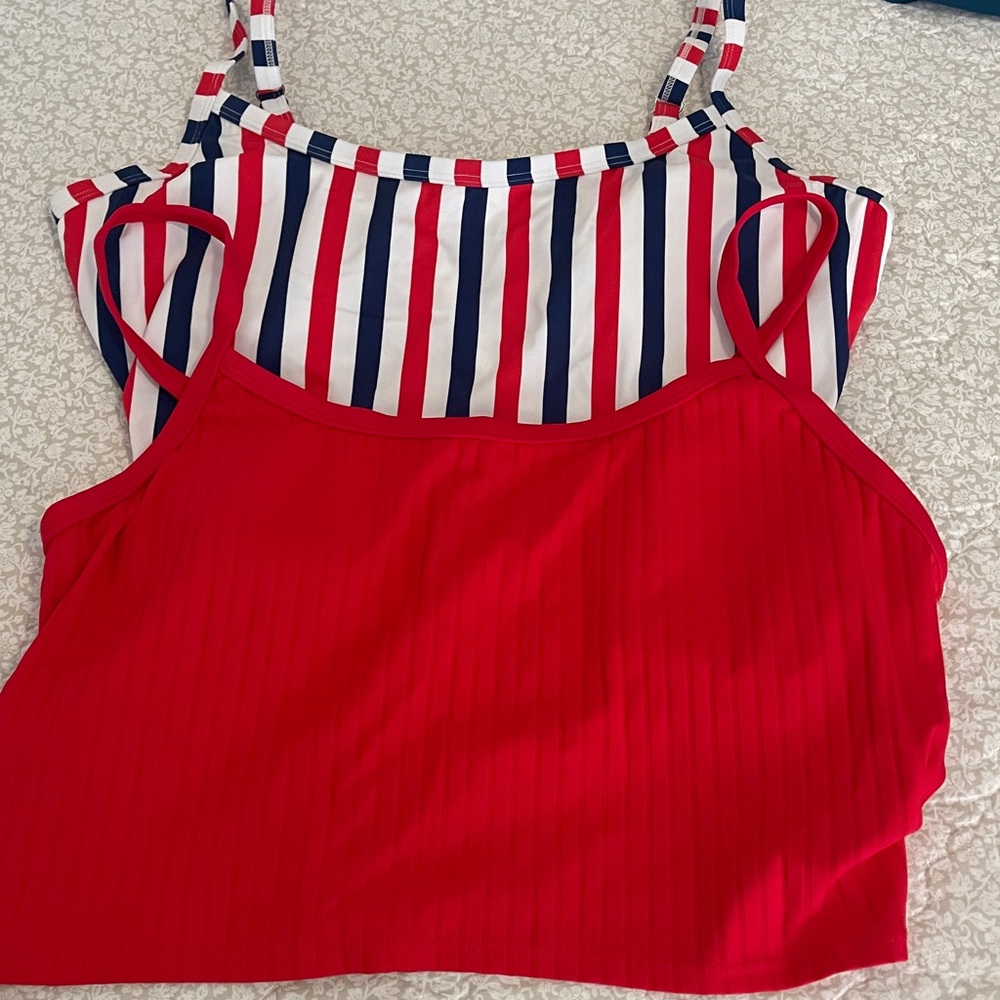 NWOT. Venus “2” Swim Crop Tankini